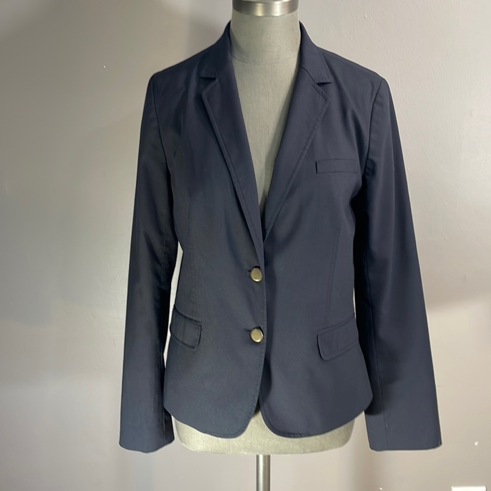 Gap wool blend classic navy blazer. Size 12. Fully lined.